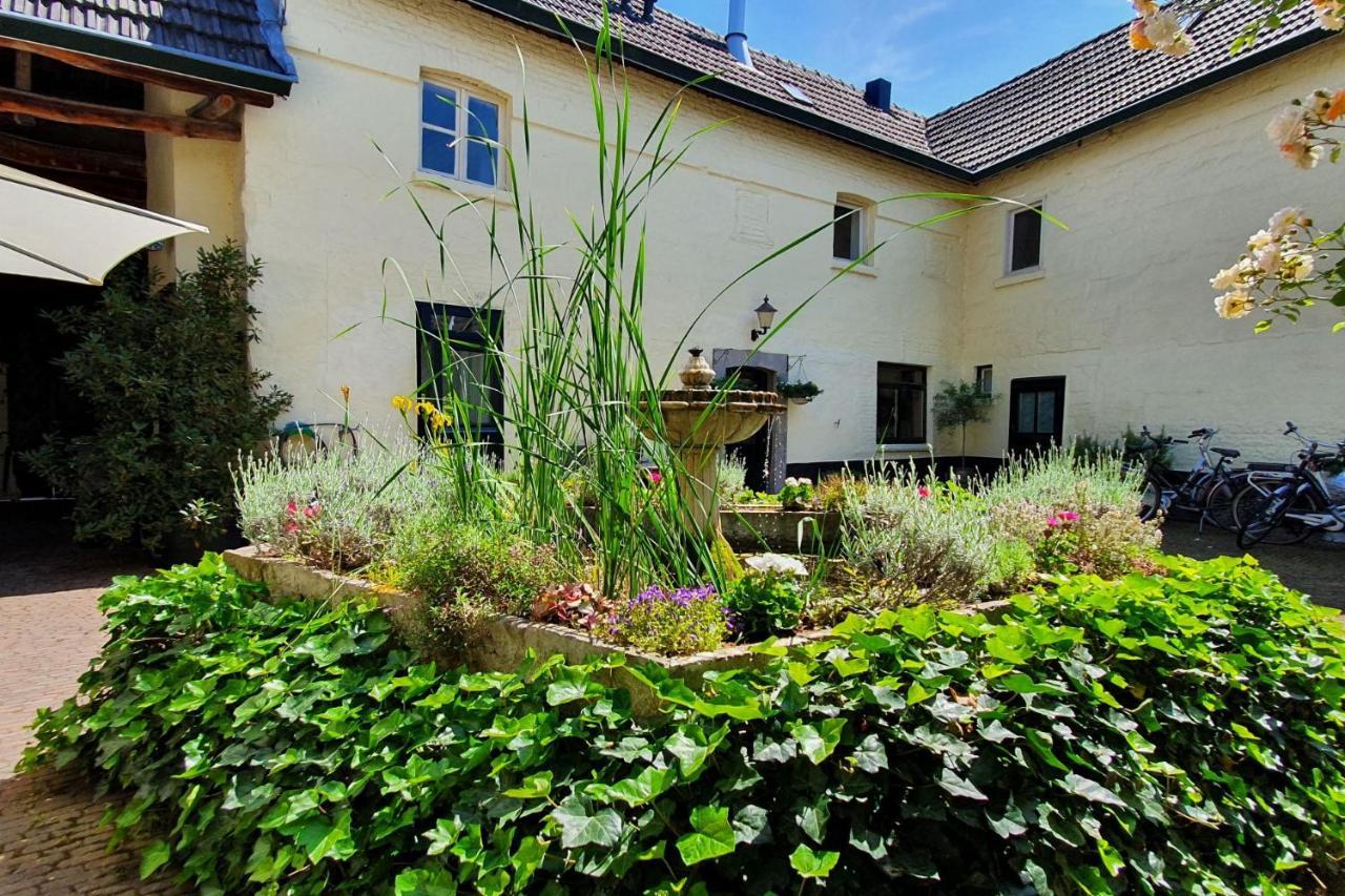 Boutique Hotel Bonjour Gronsveld Exterior foto